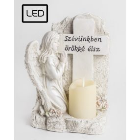   POLIREZIN LED GYERTYA, ANGYAL KERESZTNÉL,  SZÍVÜNKBEN ÖRÖKKÉ ÉLSZ FELIRAT