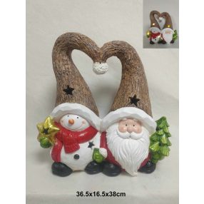   KÜLTÉRI LEDES HÓEMBER ÉS ORRSZAKÁLL, SAPKÁJUK ÖSSZEÉR