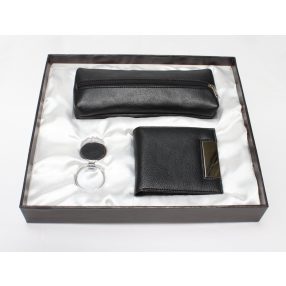   MŰBŐR TOLLTARTÓ KULCSTARTÓVAL ÉS PÉNZTÁRCÁVAL DÍSZDOBOZBAN, FEKETE