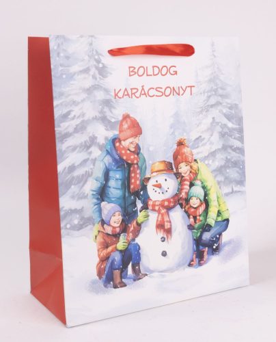 PAPÍRTASAK MATT, CSALÁD A HÓEMBER KÖRÜL,  BOLDOG KARÁCSONYT FELIRAT