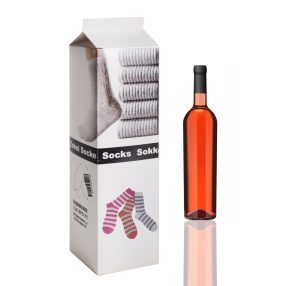   PAPÍRDOBOZ ITALOS, TEJESDOBOZ ALAKÚ, ZOKNI, SOCKE.. FELIRAT