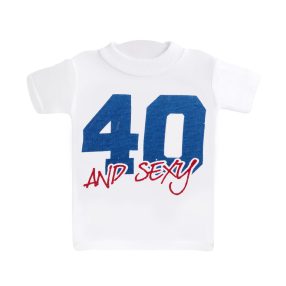 MINI PÓLÓ, 40 AND SEXY FELIRAT