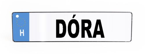 RENDSZÁMTÁBLA DÓRA